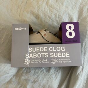NIB Aquatherm Suede Clogs